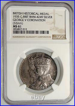 1935 Great Britain King GEORGE V Queen MARY Old Silver JUBILEE Medal NGC i94011